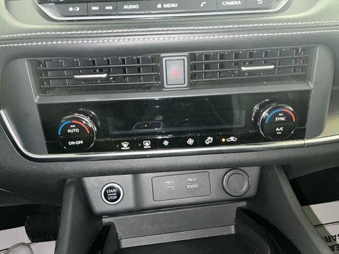 Used 2023 Nissan Rogue SV image 20