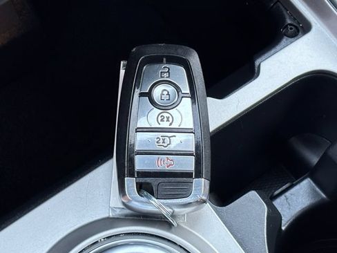 Used 2023 Ford Explorer XLT w/ Equipment Group 202A AWD/4WD image 12