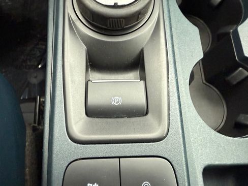 Certified 2022 Ford Maverick Lariat w/ Lariat Luxury Package image 23