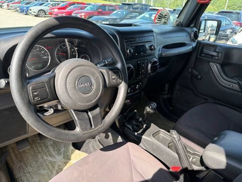 Used 2014 Jeep Wrangler Sport AWD/4WD image 10