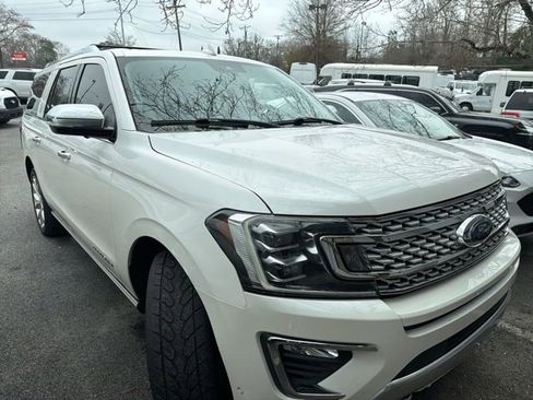 Used 2019 Ford Expedition Max Platinum image 4
