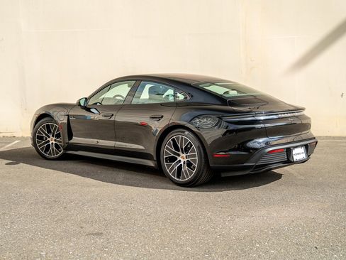 Certified 2025 Porsche Taycan image 3