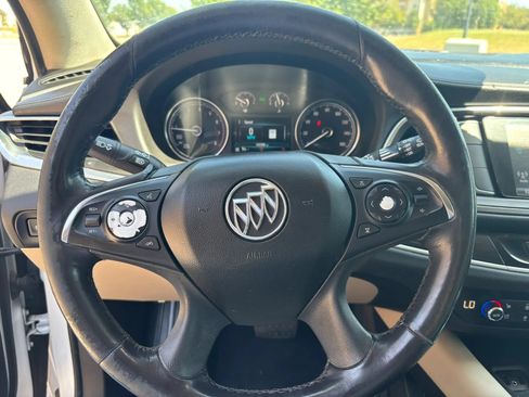 Used 2018 Buick Enclave Premium FWD image 10