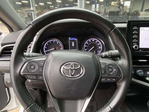 Used 2024 Toyota Camry SE image 21