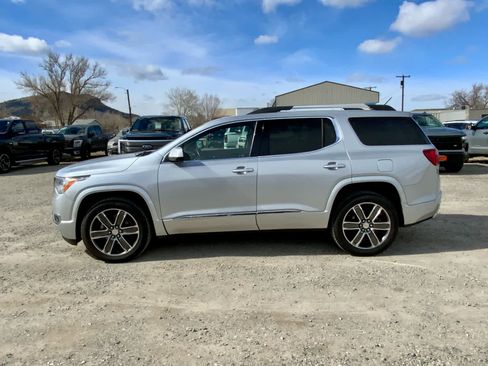 Used 2019 GMC Acadia Denali image 2
