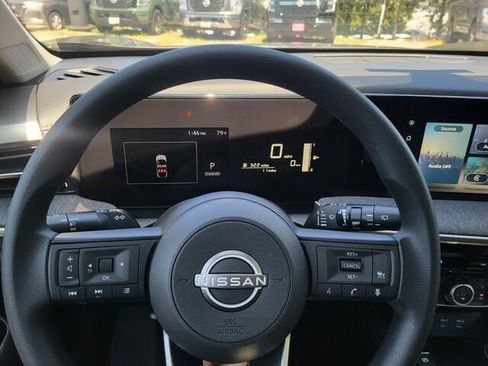 New 2025 Nissan Kicks SV w/ SV Premium Package image 15