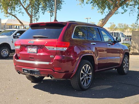 Used 2017 Jeep Grand Cherokee Overland image 5