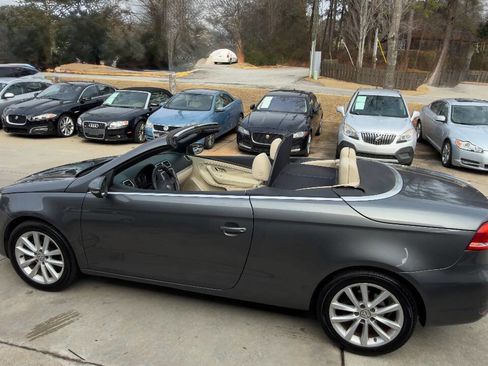 Used 2012 Volkswagen Eos Komfort image 18
