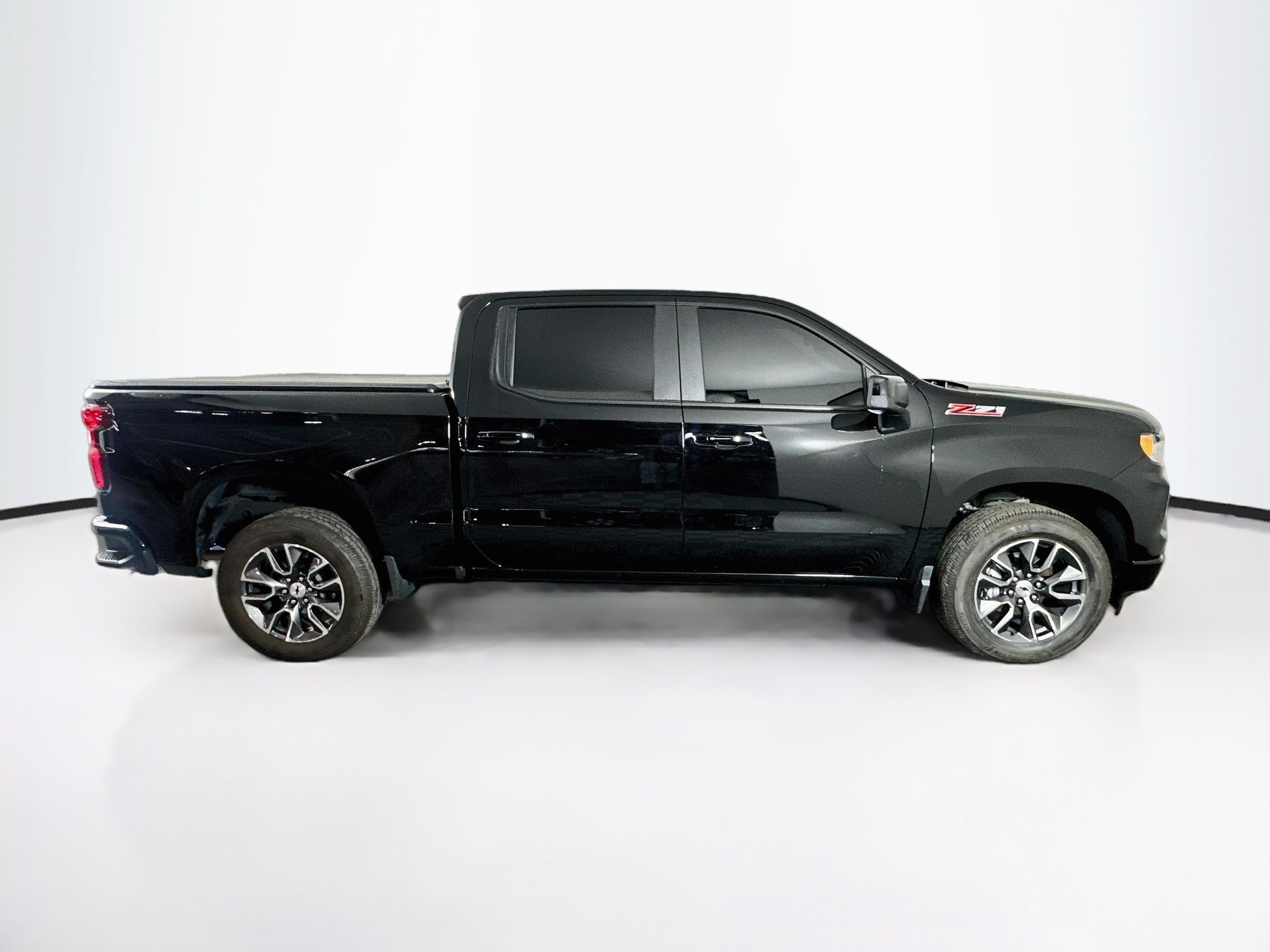 Used 2022 Chevrolet Silverado 1500 RST w/ Z71 Off-Road Package AWD/4WD image 10
