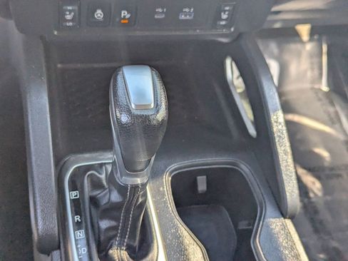 Certified 2022 Nissan Frontier SV image 32