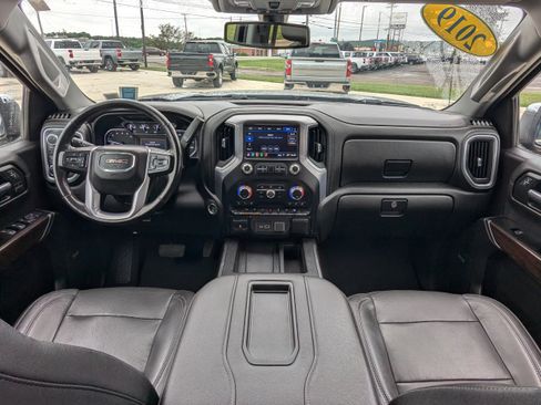 Used 2019 GMC Sierra 1500 SLT w/ SLT Premium Package AWD/4WD image 13