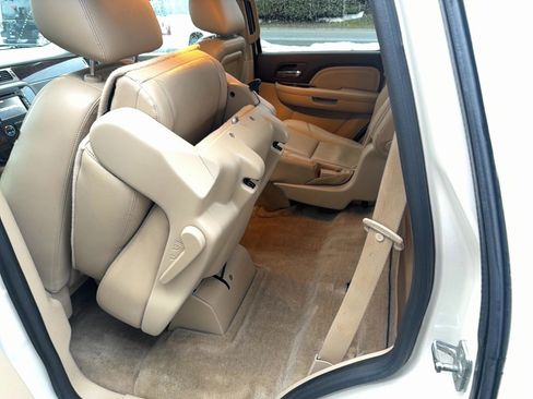 Used 2013 GMC Yukon Denali image 17