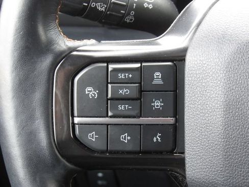 Used 2023 Ford Expedition Platinum AWD/4WD image 27