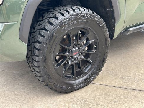 Used 2022 Toyota Tundra SR5 image 9