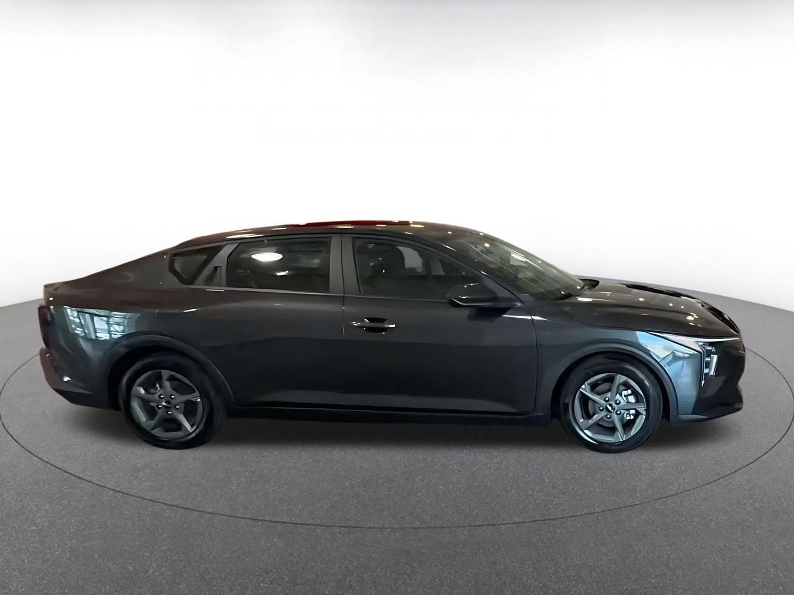 Used 2026 Kia K4 FWD image 13
