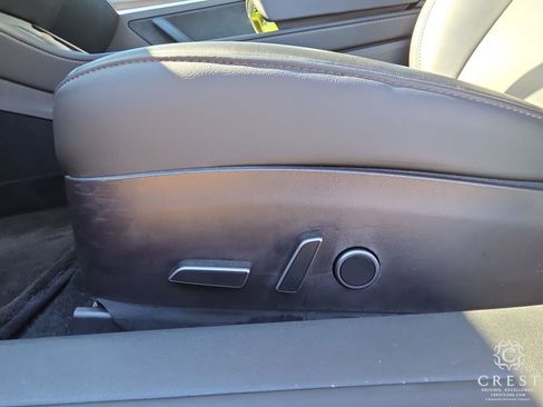 Used 2023 Tesla Model 3 Performance image 9