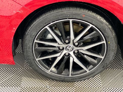 Used 2023 Toyota Camry SE image 11