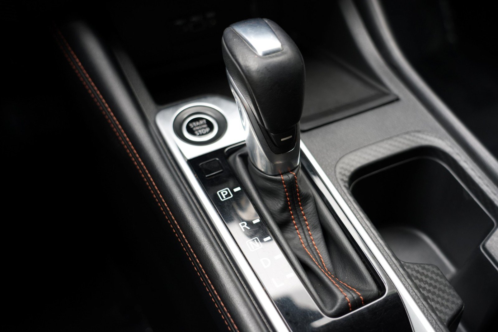 Used 2020 Nissan Sentra SR w/ Premium Package FWD image 28