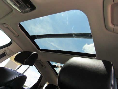 Used 2022 Genesis GV80 2.5T w/ Advanced Package 02 image 32