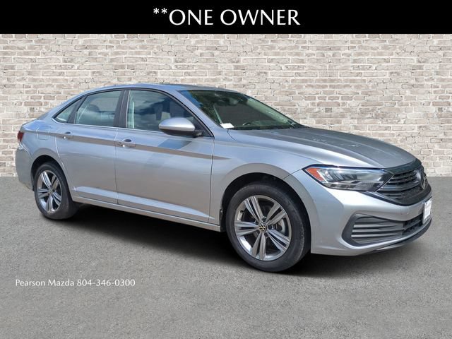 Used 2024 Volkswagen Jetta SE FWD image 1