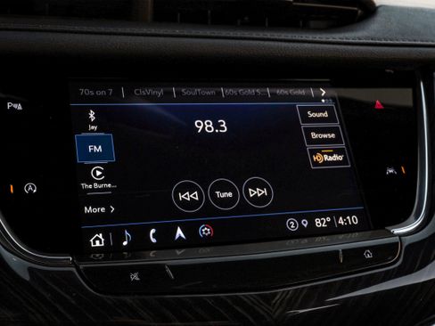 Used 2025 Cadillac XT6 Premium Luxury image 29