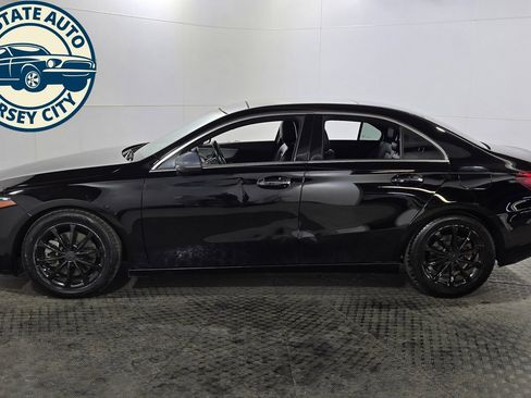 Used 2021 Mercedes-Benz A 220 image 4