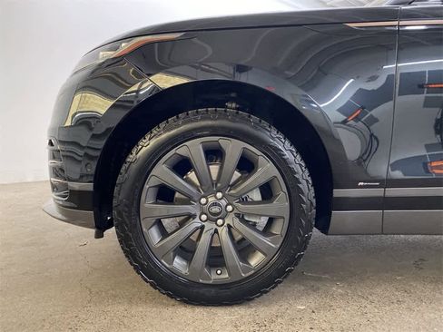 Used 2018 Land Rover Range Rover Velar R-Dynamic SE image 12