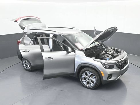 Used 2024 Kia Seltos S FWD image 70