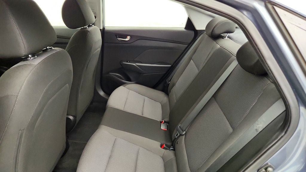 Used 2020 Hyundai Accent SE FWD image 19