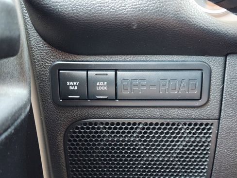 Used 2014 Jeep Wrangler Unlimited Rubicon w/ Connectivity Group AWD/4WD image 21