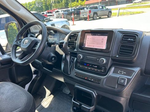 Used 2023 RAM ProMaster 2500 FWD image 17