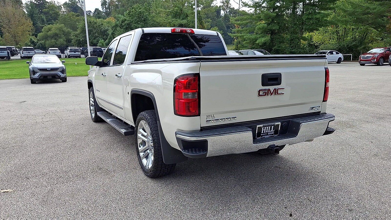 Used 2014 GMC Sierra 1500 SLT w/ Suspension Package, Off-Road AWD/4WD image 7