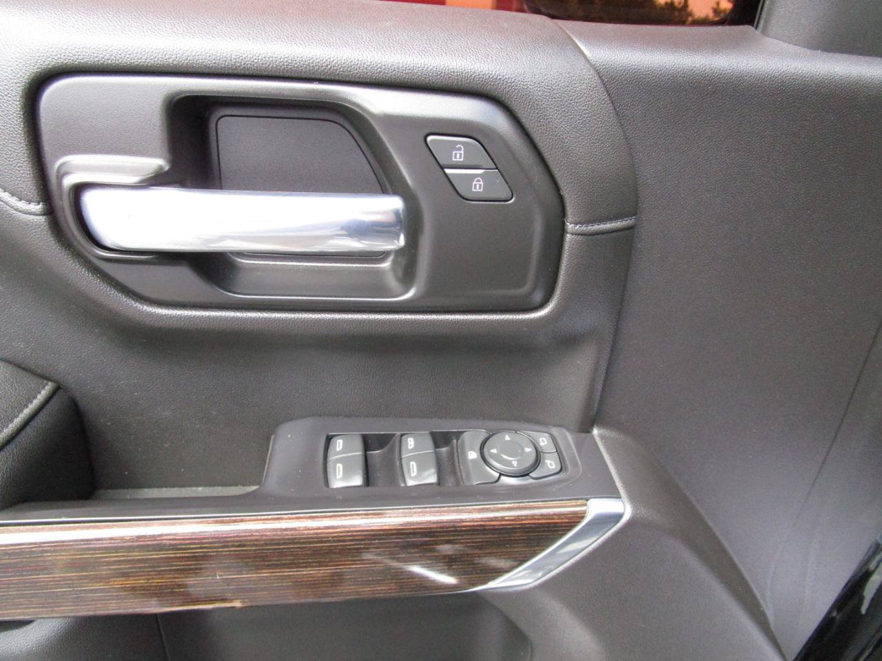 Used 2021 GMC Sierra 1500 SLE RWD image 21