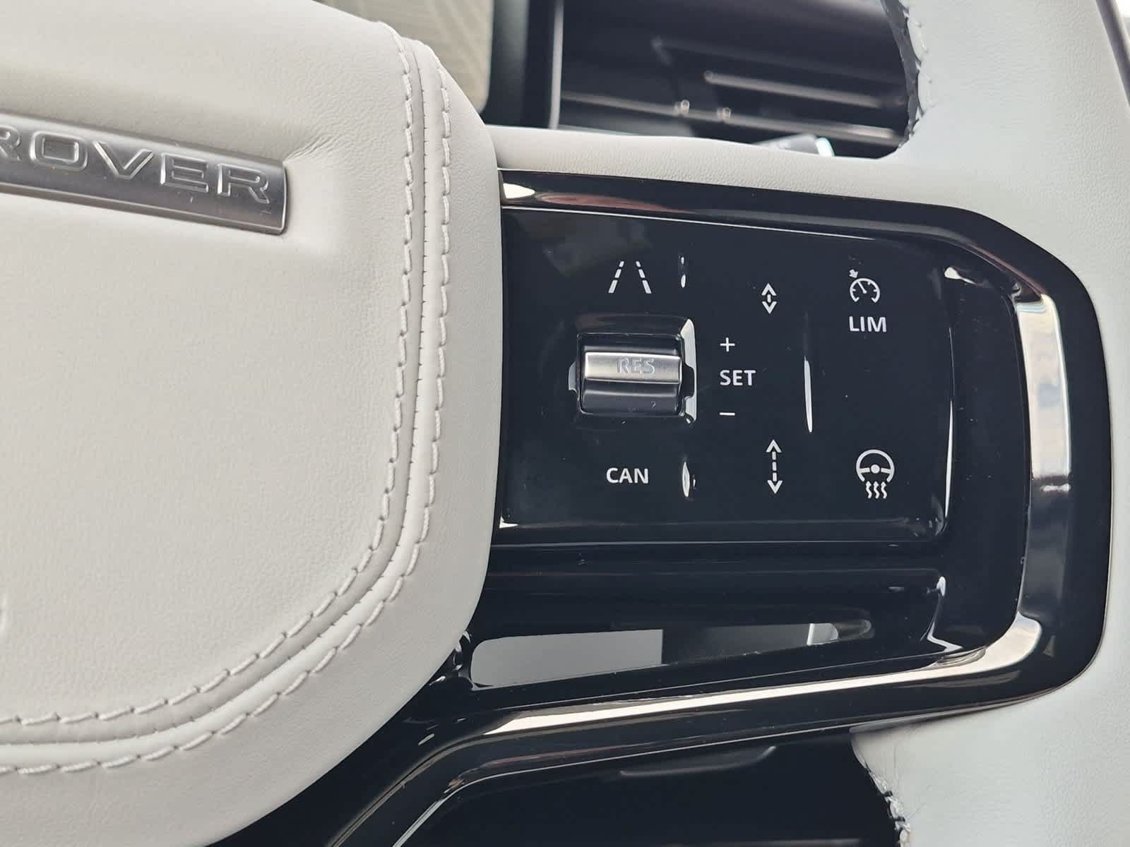 New 2027 Land Rover Range Rover Sport Dynamic SE AWD/4WD image 26
