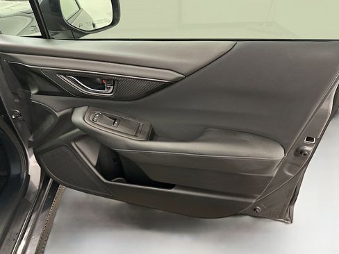 Used 2025 Subaru Legacy Premium AWD/4WD image 32