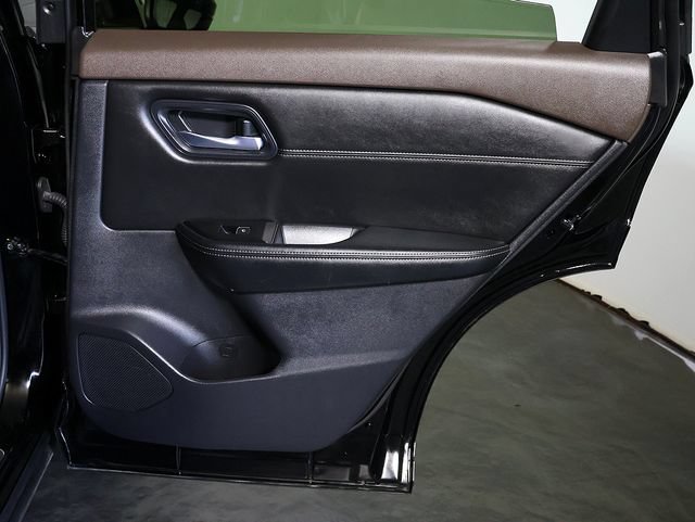 Used 2023 Nissan Rogue SL AWD/4WD image 31