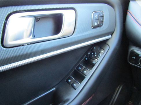 Certified 2025 Ford Explorer ST-Line w/ Premium Package image 30