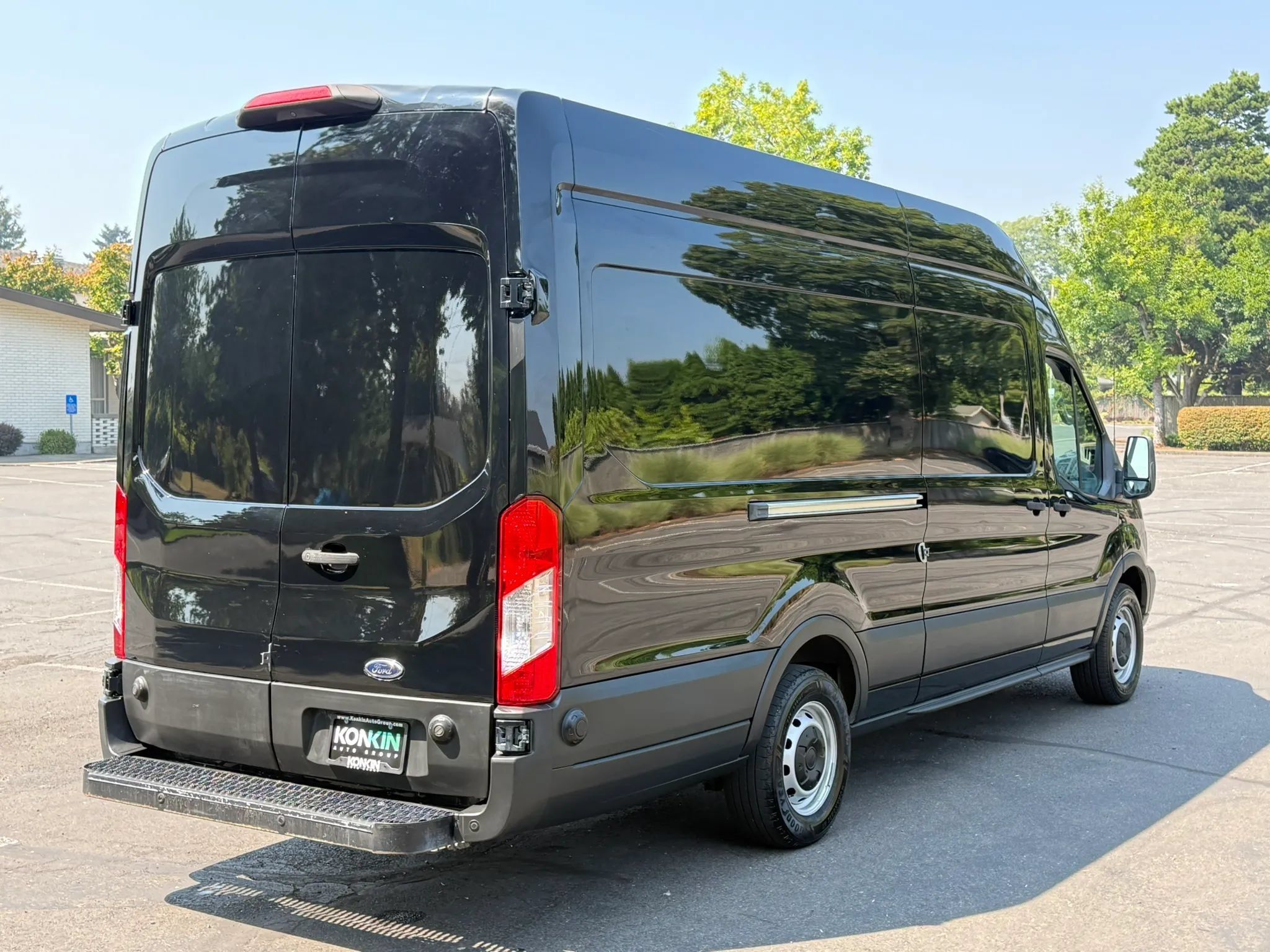 Used 2019 Ford Transit 250 148 High Roof Extended RWD image 6