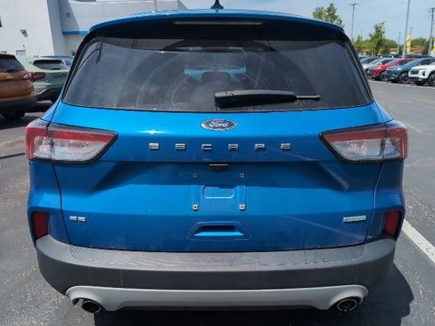 Used 2020 Ford Escape SE FWD image 2
