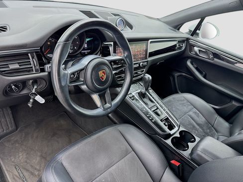 Used 2019 Porsche Macan AWD/4WD image 7