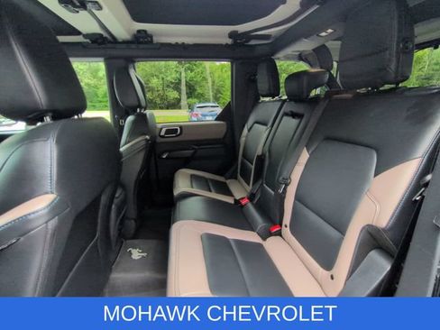 Used 2024 Ford Bronco Wildtrak AWD/4WD image 25