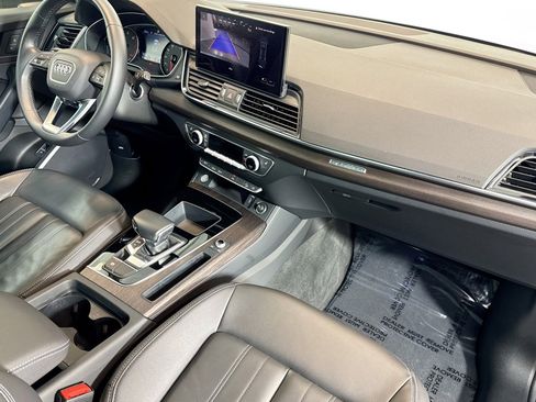 Used 2023 Audi Q5 2.0T Premium w/ Convenience Package image 28