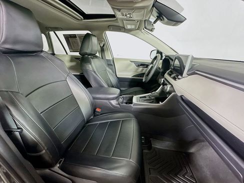 Used 2024 Toyota RAV4 XLE w/ Convenience Package image 11