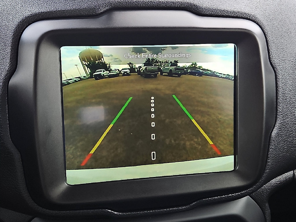 Used 2023 Jeep Renegade Latitude AWD/4WD image 29