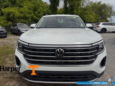 Used 2024 Volkswagen Atlas SE w/ Black Wheel Package image 8