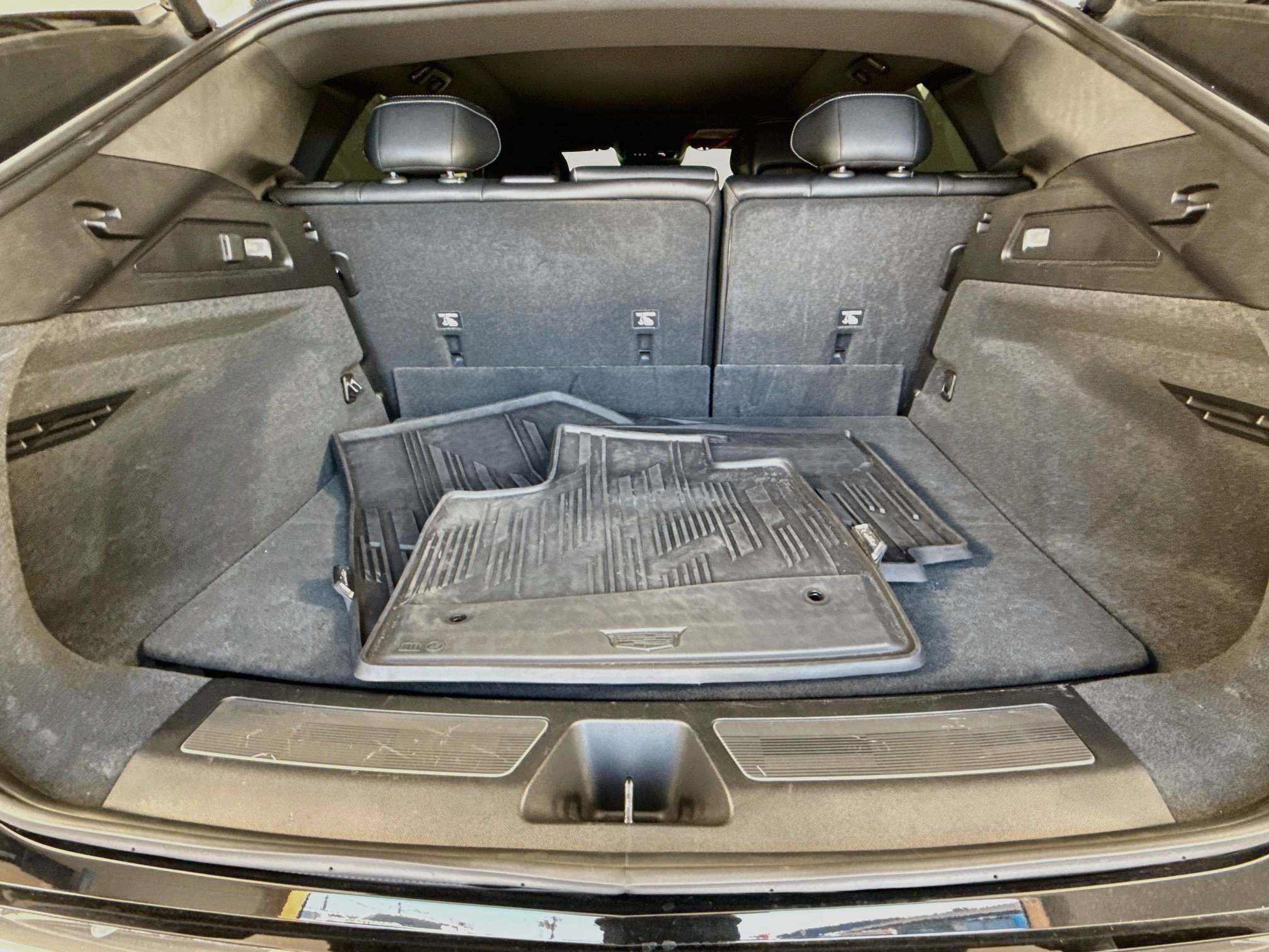 Used 2025 Cadillac Lyriq Luxury RWD image 28