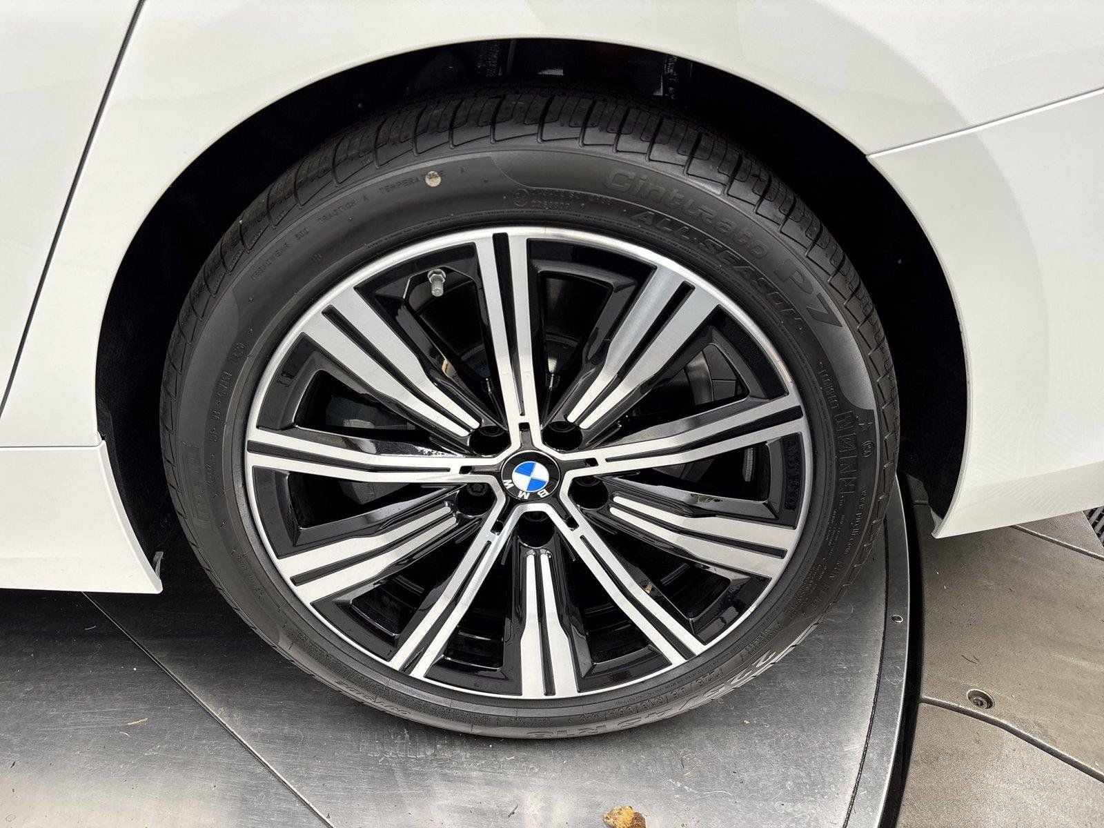 New 2026 BMW 330i Sedan w/ Convenience Package RWD image 27