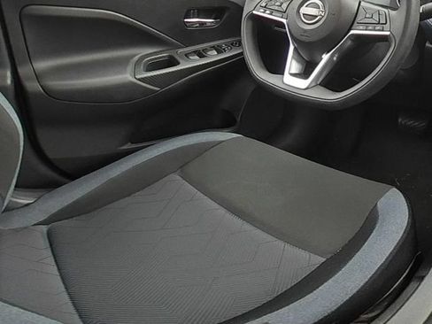 Used 2025 Nissan Versa SV FWD image 22