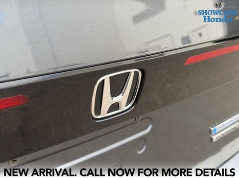 Used 2024 Honda Accord Touring image 9