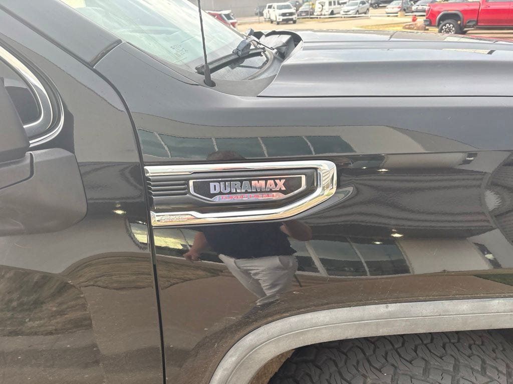 Used 2020 GMC Sierra 1500 SLT w/ SLT Premium Package AWD/4WD image 2
